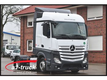 Mercedes-Benz 1842 LS Lowliner Volumen, Retarder 70% Reifen.  - Sadulveok