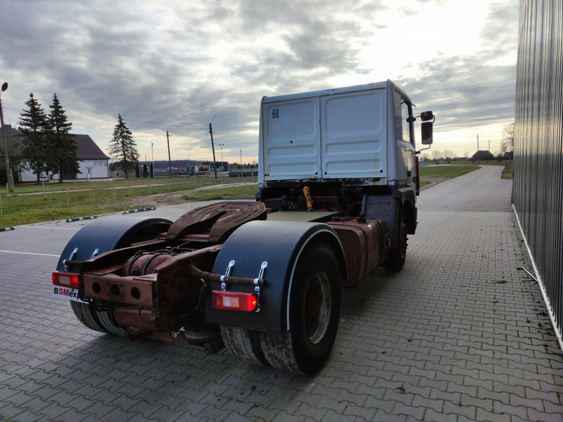 Sadulveok Renault R340 truck tractor: pilt 4