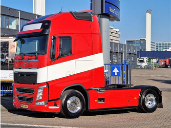 Sadulveok Volvo FH: pilt 1