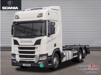 Konteinerveduk/ Tõstukiga veoauto SCANIA R 450