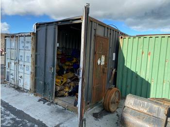 Merekonteiner 40' Container c/w Parts/Ratching/Pipes (Located at Cumnock, KA18 4QS, Scotland) No crane available - buyer will need to provide crane themselves for loading: pilt 1