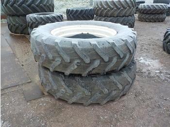  420/85R38 Pirelli Tyre & Rim (2 of) - Rehv