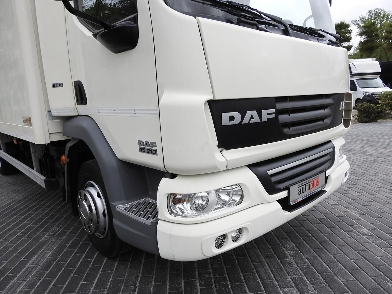 Kasti veoauto DAF LF 45.210 Koffer + tail lift: pilt 10