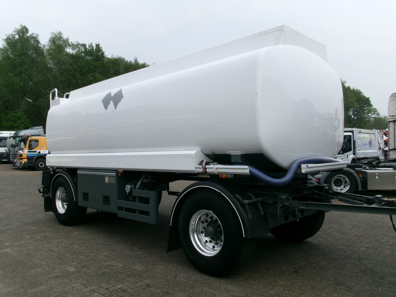 Tsisternauto transporditavad ained kütust D.A.F. CF 85.410 6x2 fuel tank 20.8 m3 / 4 comp + Stokota drawbar tanker 22 m3 / 2 comp: pilt 46