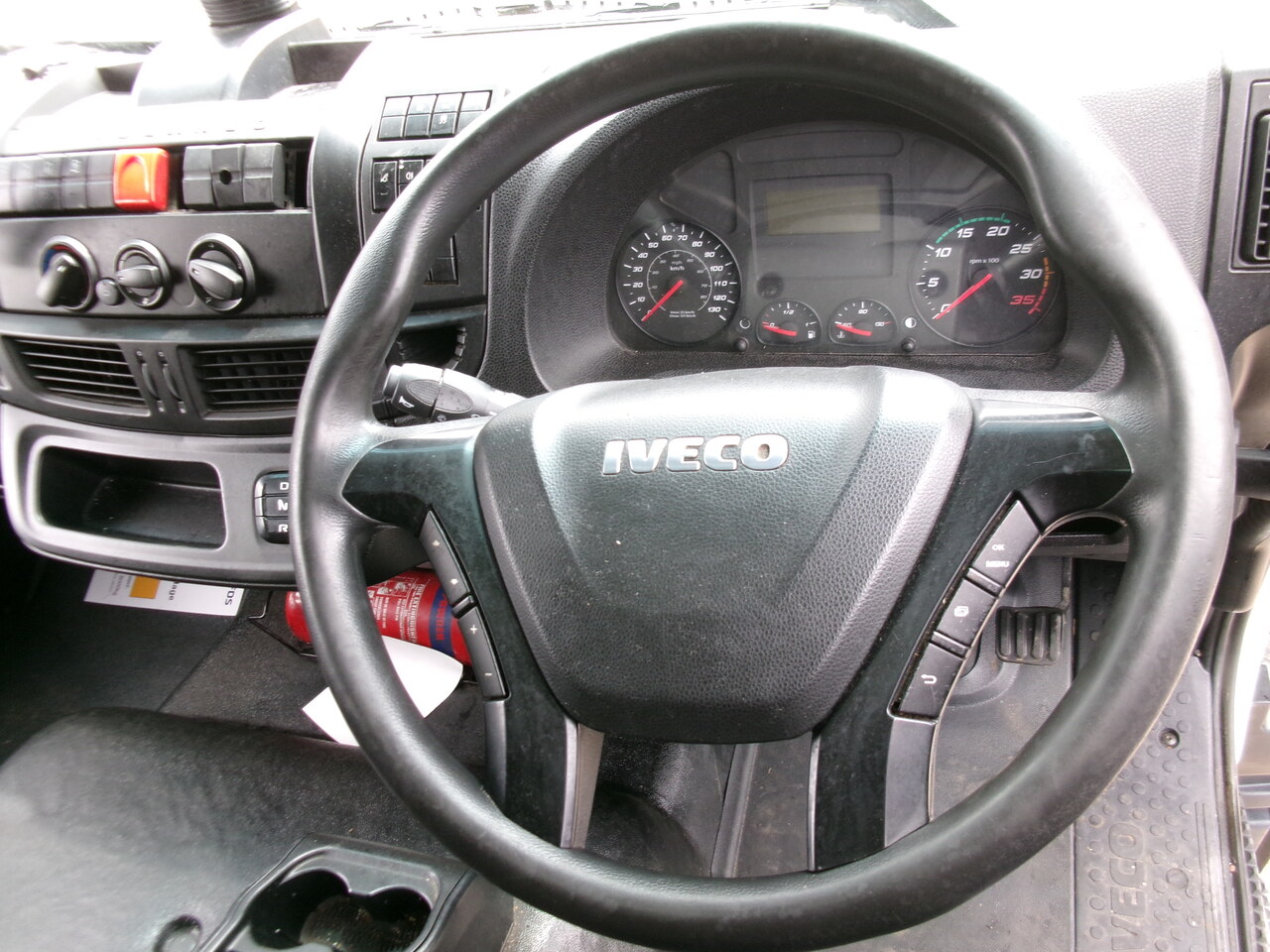 Kasti veoauto Iveco Eurocargo 180E25S RHD 4x2 Euro 6 Closed box: pilt 13