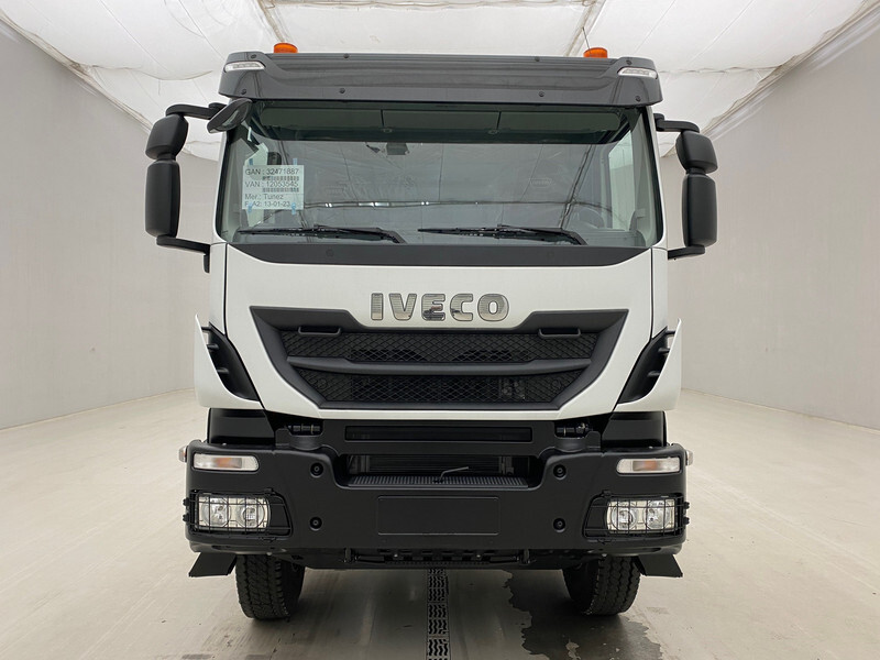 Uus Kabiinišassiiga veoauto Iveco Trakker 420 - 8x4: pilt 2