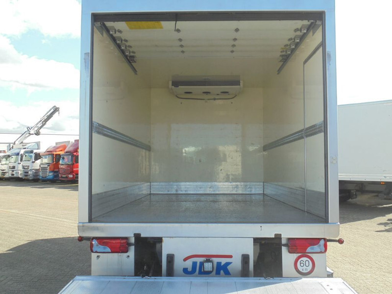 Külmutiga veoauto MAN TGL 8.180 + Euro 5 + Carrier XARIOS 600 + Dhollandia LIFT: pilt 11