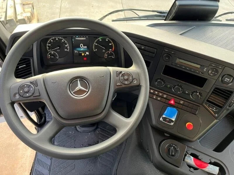 Uus Kabiinišassiiga veoauto Mercedes-Benz Arocs 4040 A 6x6 Chassis Cabin (5 units): pilt 15