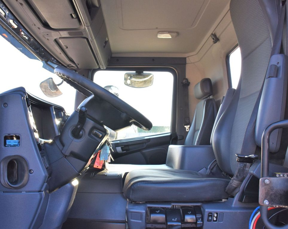 Kraanaga veoauto, Kallurauto Scania P320 Kipper 3,90m *BORDMATIC*HIAB 122B-2DUO* TOP: pilt 9