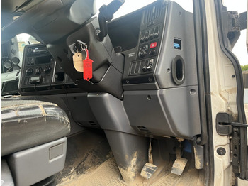 Scania P400 8X4 - Madelveok/ Platvormveok: pilt 3