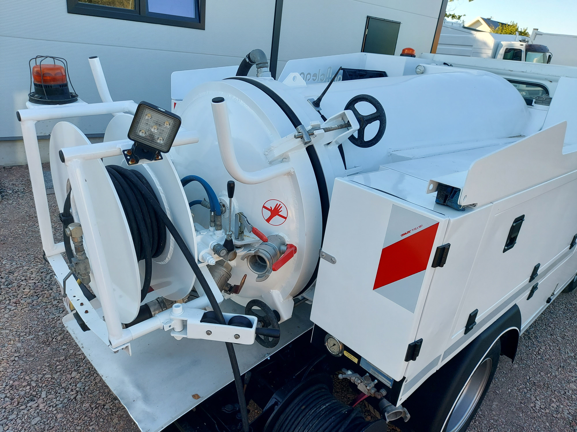 AUTO TECHNIK - Kommunaal-/ Erisõidukid - 4x2 undefined: pilt 30