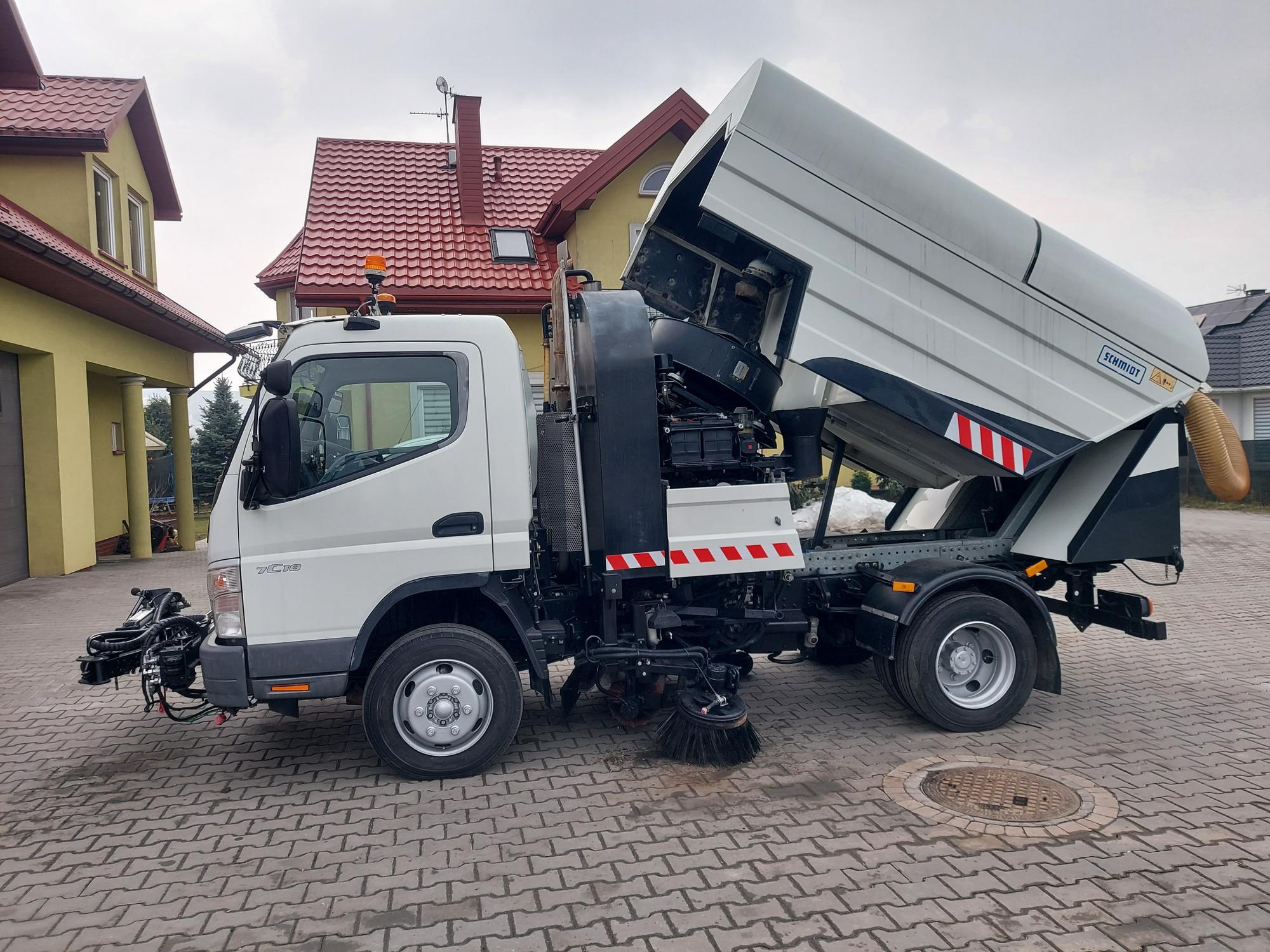 AUTO TECHNIK - Kommunaal-/ Erisõidukid - 4x2 undefined: pilt 28