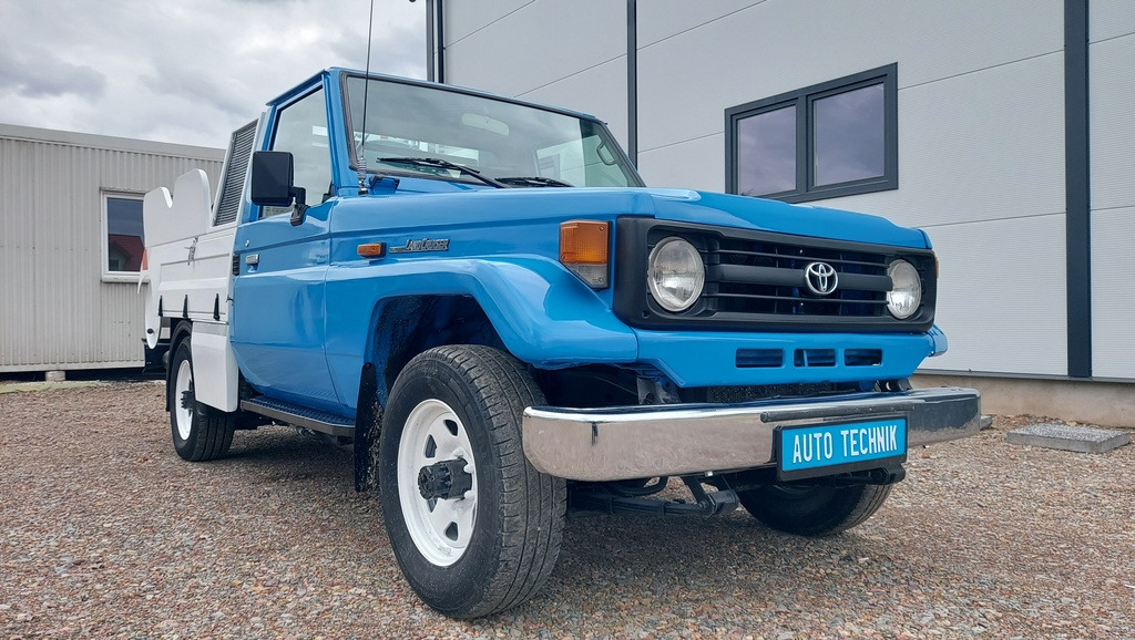 AUTO TECHNIK - Kommunaal-/ Erisõidukid - 4x2 undefined: pilt 10