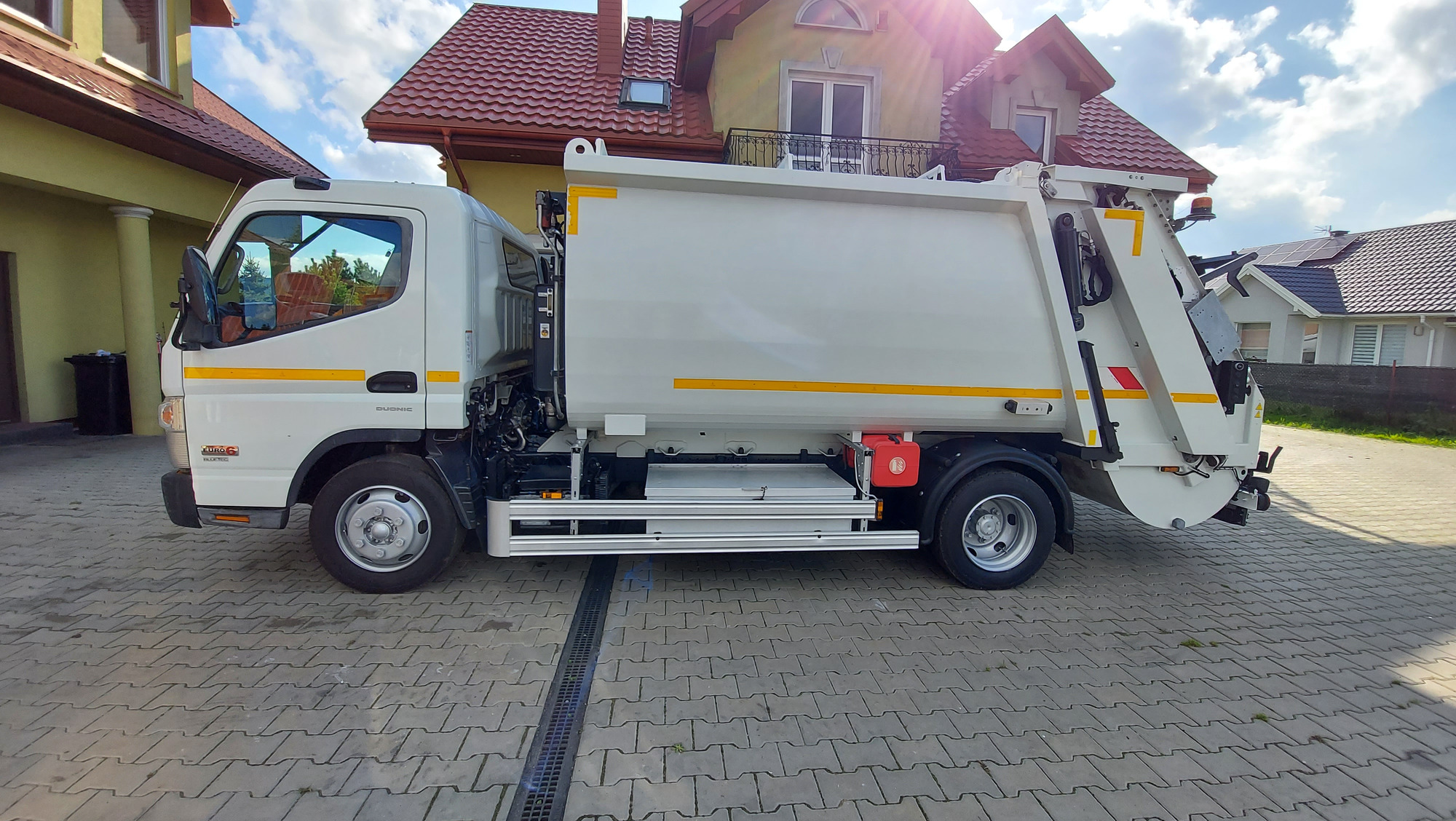 AUTO TECHNIK - Kommunaal-/ Erisõidukid - 4x2 undefined: pilt 13