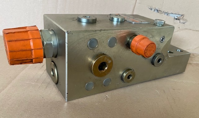 Karantzounis Baumaschinen Ersatzteile undefined: pilt 35