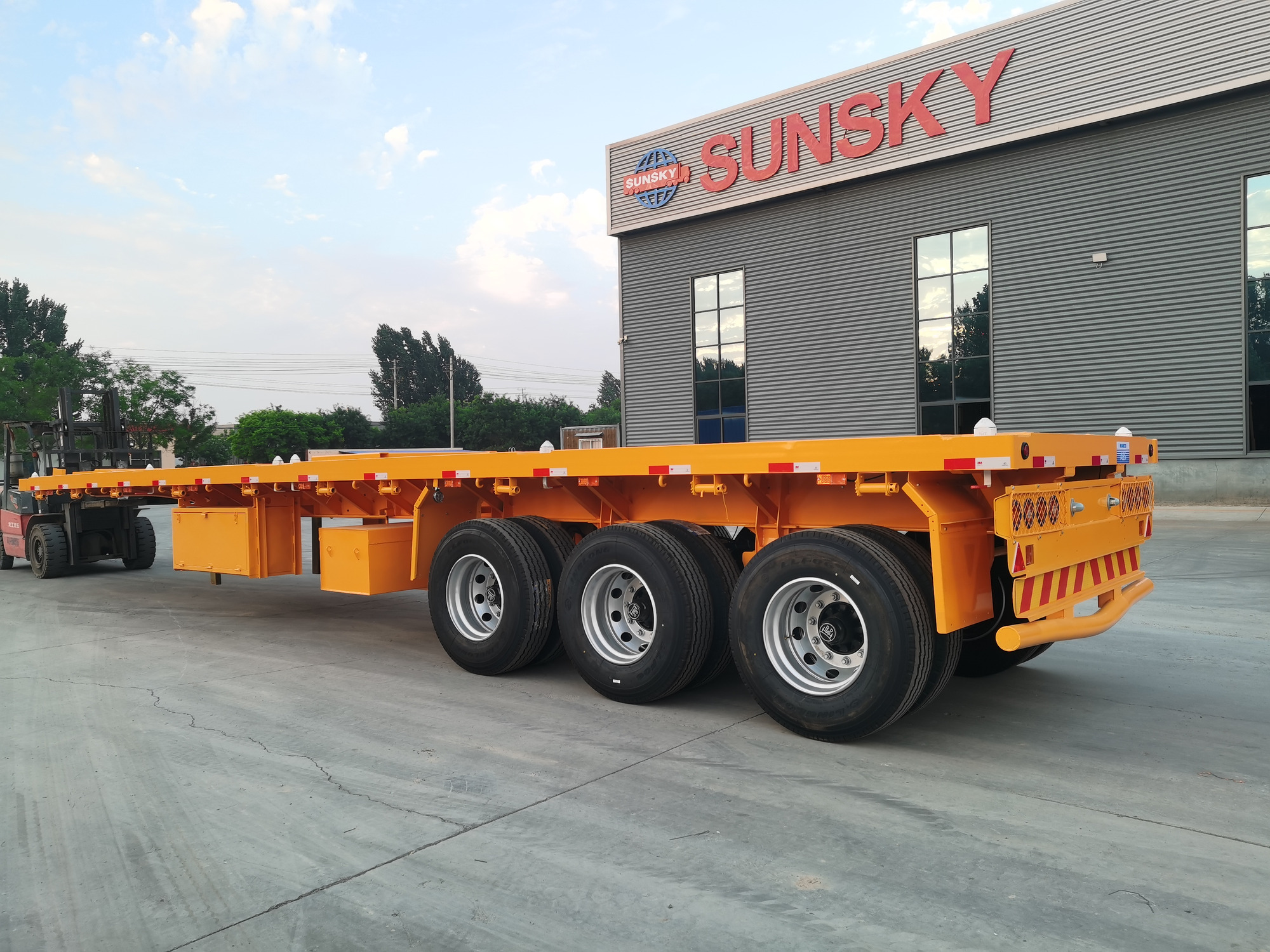 Xiamen Sunsky Vehicle Co.,Ltd - Veoautod SINOTRUK - Aasta: 2023, diisel undefined: pilt 4