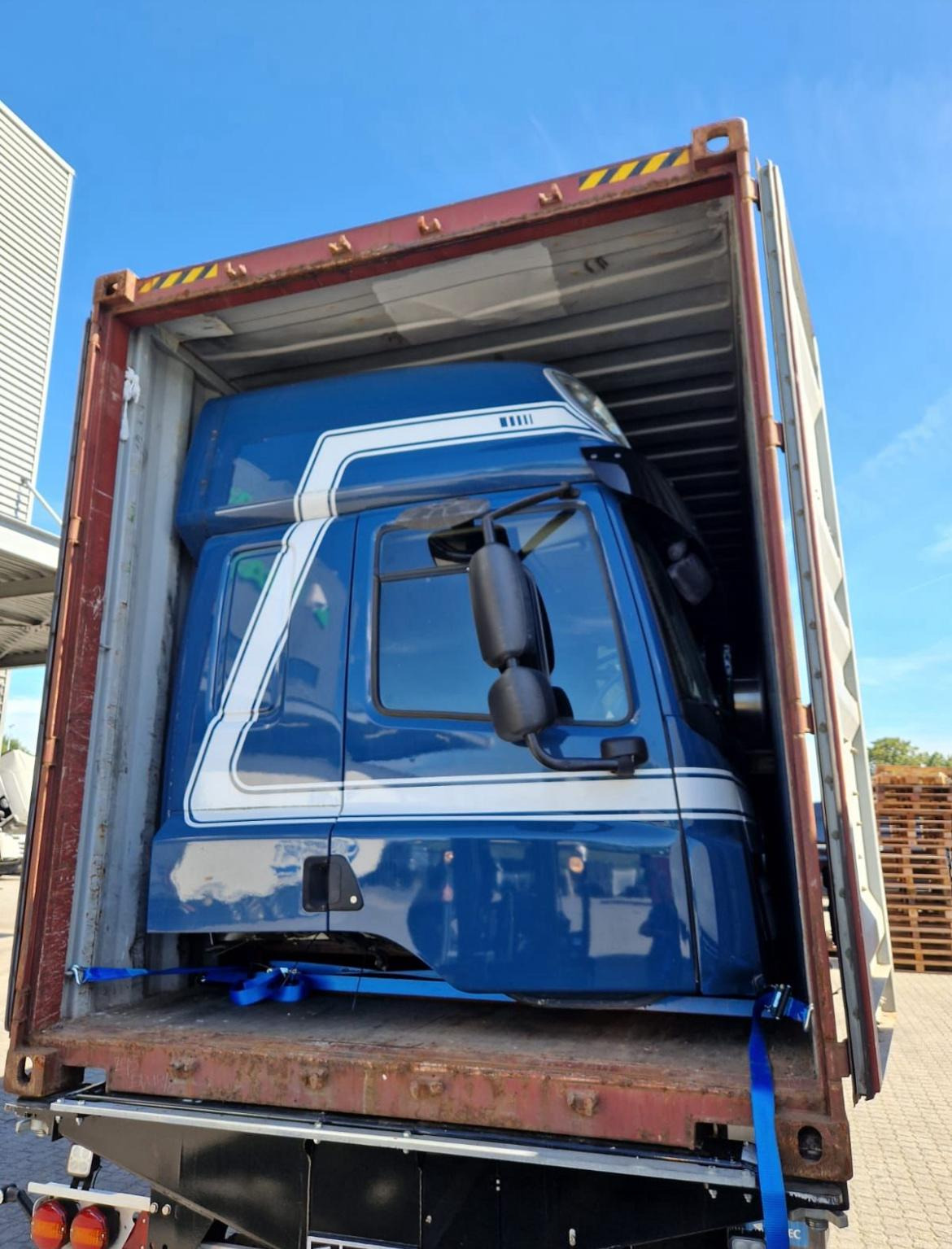 BAS PARTS & TYRES B.V. - Varuosad MERCEDES-BENZ undefined: pilt 10