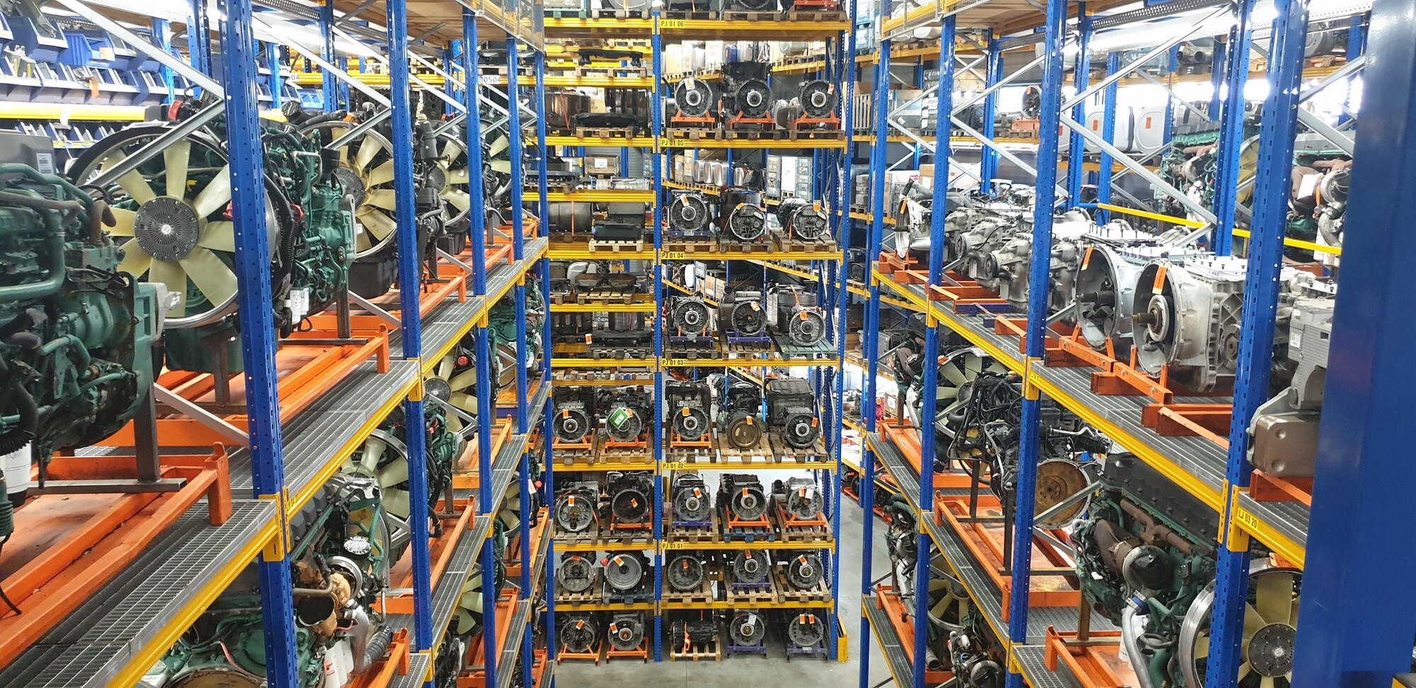 BAS PARTS & TYRES B.V. - Varuosad MERCEDES-BENZ undefined: pilt 5