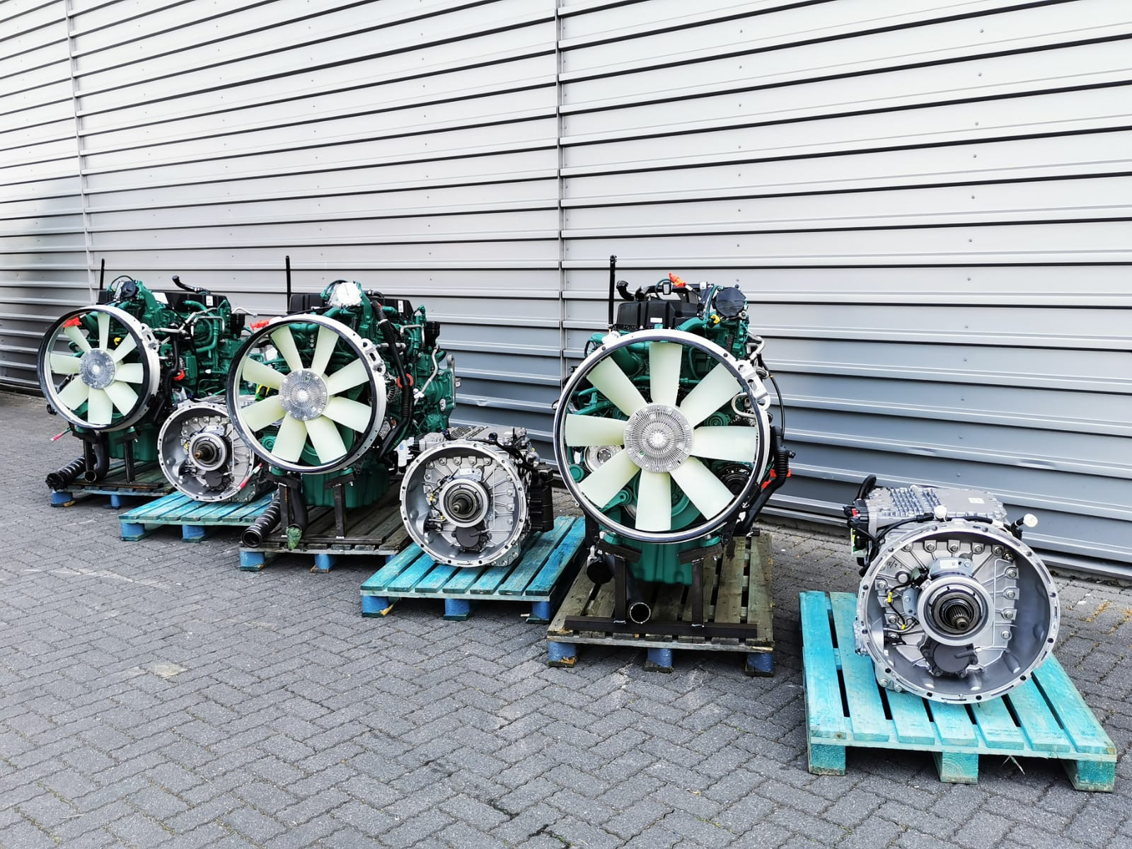 BAS PARTS & TYRES B.V. - Varuosad MERCEDES-BENZ undefined: pilt 14