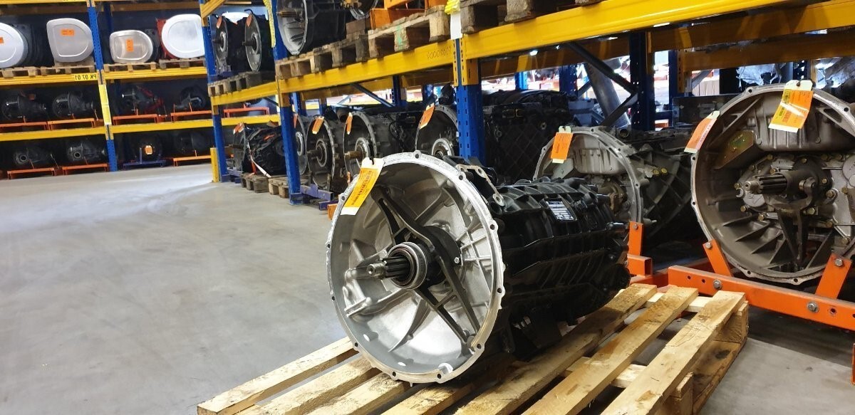 BAS PARTS & TYRES B.V. - Varuosad MERCEDES-BENZ undefined: pilt 3