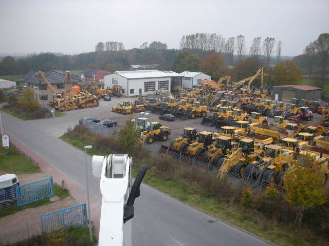 BAUMA Vermiet- und Handels GmbH - Ehitusmasinad LIEBHERR - 6x6, 3-sild undefined: pilt 1