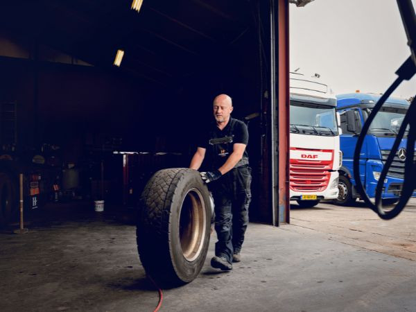 Hesselink Trucks B.V. undefined: pilt 4