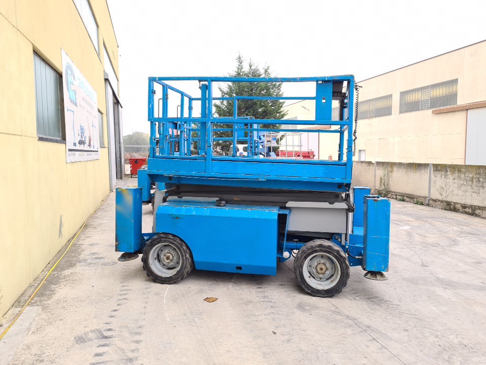 Centro Elevatori SRL - müügil olevad sõidukid undefined: pilt 14