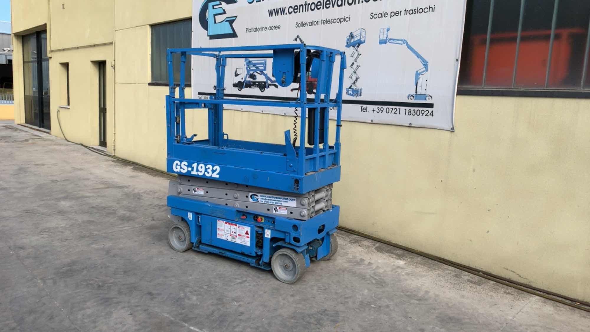 Centro Elevatori SRL - müügil olevad sõidukid undefined: pilt 12