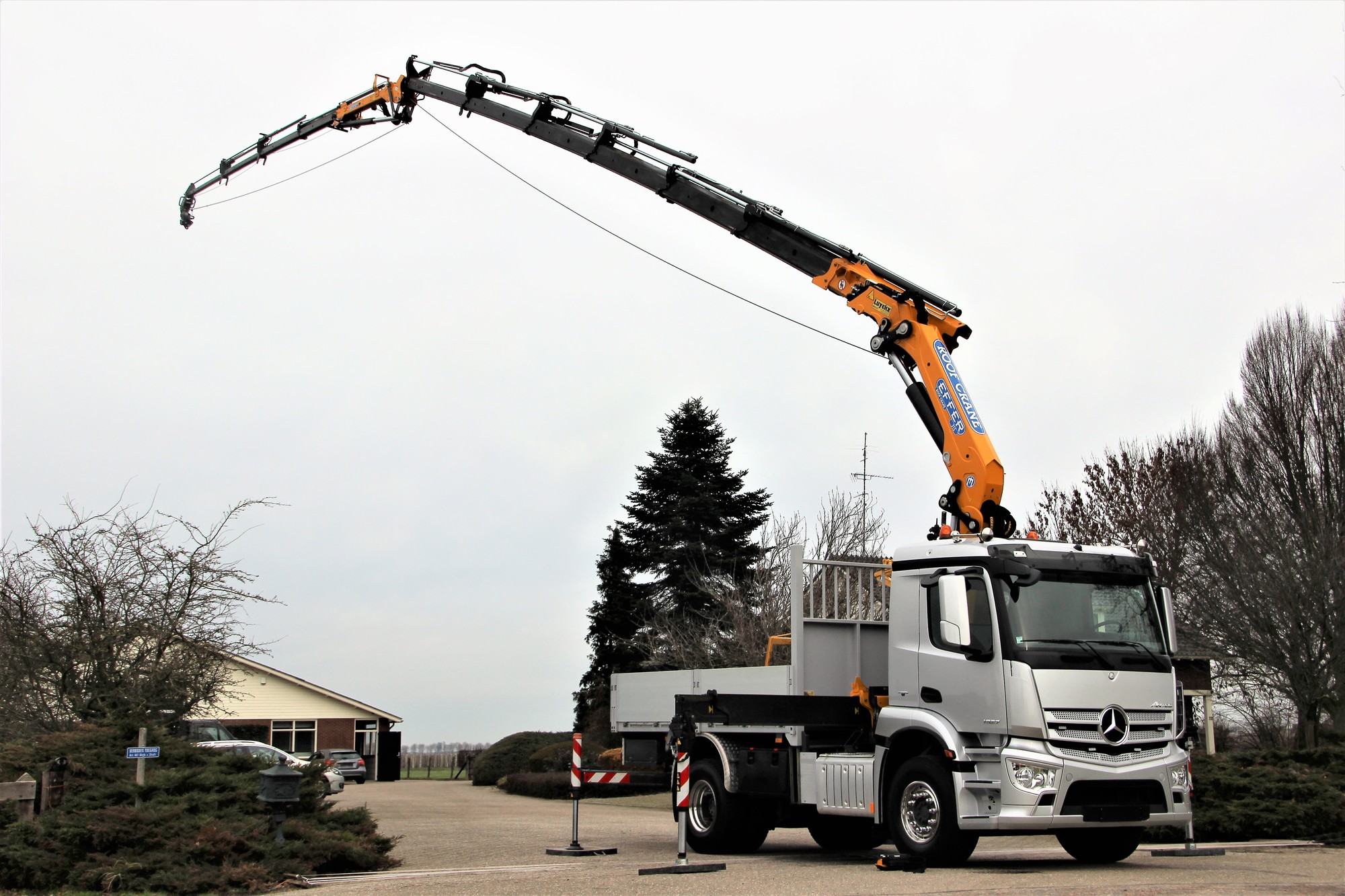 Handelshuis Deko BV - Tarbesõidukid MERCEDES-BENZ undefined: pilt 2