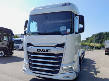 Konteinerveduk/ Tõstukiga veoauto DAF XG 480