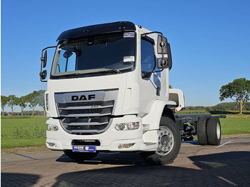Kabiinišassiiga veoauto DAF XB 290
