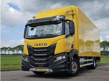 Kasti veoauto IVECO S-WAY