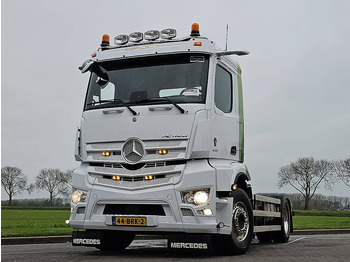 Kabiinišassiiga veoauto MERCEDES-BENZ Actros