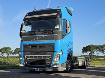 Konteinerveduk/ Tõstukiga veoauto VOLVO FH 460