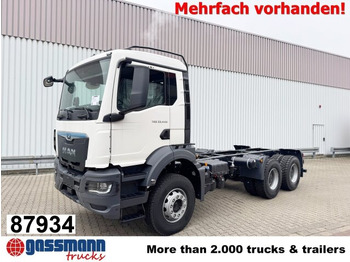 Kabiinišassiiga veoauto MAN TGS 33.440
