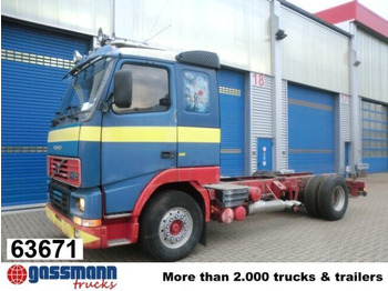 Kabiinišassiiga veoauto VOLVO FH