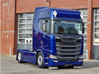 Sadulveok SCANIA S 660 V8