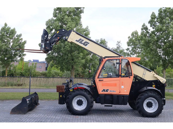Teleskooplaadur JLG