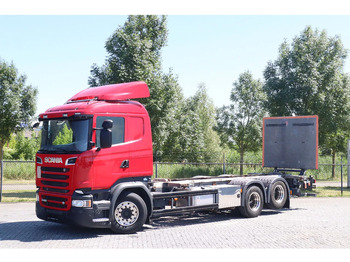 Konteinerveduk/ Tõstukiga veoauto SCANIA R 580