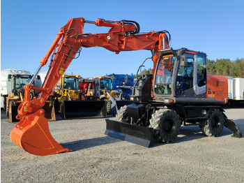 Ratastel ekskavaator HITACHI