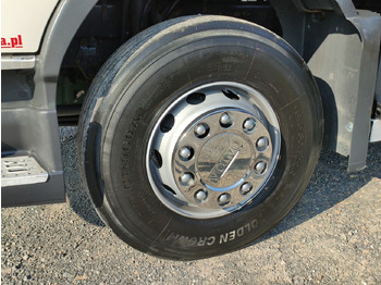 Madelveok/ Platvormveok, Kraanaga veoauto Volvo FM 440 6x4 HDS FASSI F170 Składany w Literę Z: pilt 4