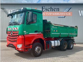 Kallurauto MERCEDES-BENZ Arocs 2652