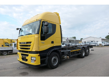Konteinerveduk/ Tõstukiga veoauto IVECO Stralis