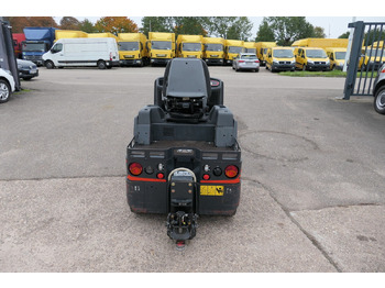 Puksiirtraktor LINDE P 60 Z Schlepper Batterie 33/2019: pilt 4 Puksiirtraktor LINDE P 60 Z Schlepper Batterie 33/2019: pilt 4