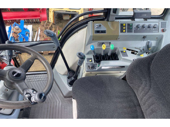 Traktor Valtra T160: pilt 5