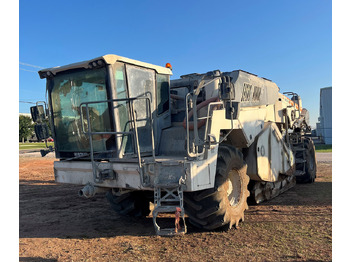 Pinnasetasandaja Wirtgen WR 240 I: pilt 2