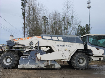 Pinnasetasandaja WIRTGEN