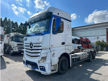 Kabiinišassiiga veoauto MERCEDES-BENZ Actros 2545