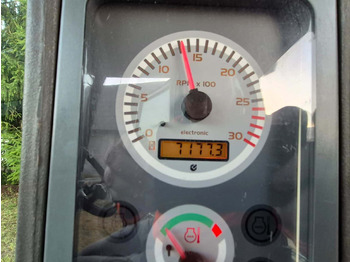 KOMATSU WB93R-5 liising KOMATSU WB93R-5: pilt 5