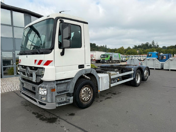 Kabiinišassiiga veoauto MERCEDES-BENZ Actros 2532